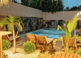 Los Suites