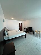 Kiwi Boutique Hotel