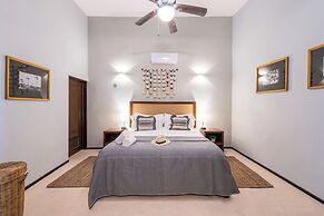 Casa Balada Santa Lucia, with Parking by Cercana