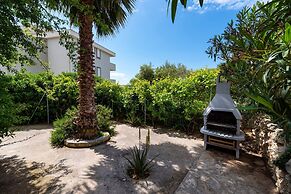 Bbq Holly Garden Novalja D