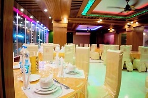Hotel Apon Palace