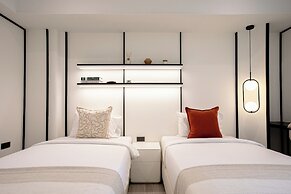 Pillow B Hotel