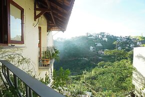 Émai Valley