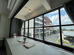 Luka House
