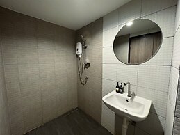 Luka House