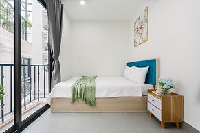 Cindy's Westlake Apartment