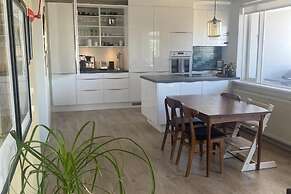Bright and Spacious 2 Bedroom Apartment in Rvk