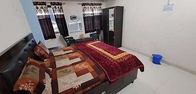 Saurav Palace Mathura