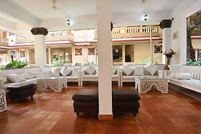 FabHotel Emerald Highland