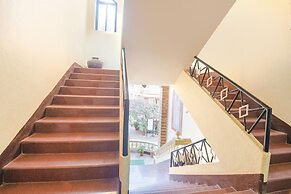 FabHotel Emerald Highland