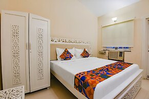 FabHotel Emerald Highland