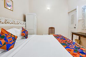 FabHotel Emerald Highland