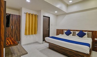 FabHotel Ten Eleven Grand