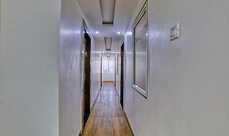 FabHotel Ten Eleven Grand