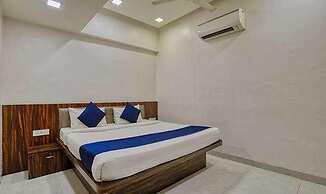 FabHotel Ten Eleven Grand