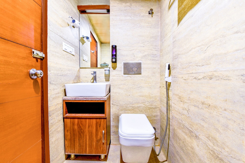 FabHotel Naivara Boutique