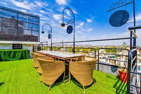 FabHotel Naivara Boutique