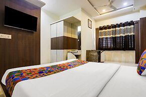 FabHotel Blue Star