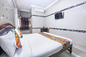 FabExpress Pearl View Residency