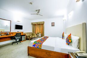 FabHotel Exotica Galleria Market