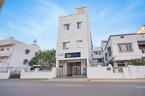 FabHotel Galaxy Airport Inn