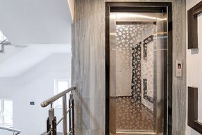 FabHotel Prime Eco Park
