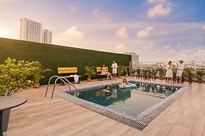 FabHotel Prime Eco Park