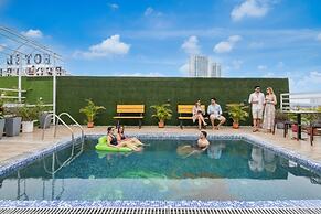 FabHotel Prime Eco Park