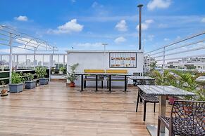 FabHotel Prime Eco Park