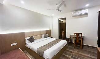 FabHotel Prakash