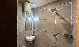 FabHotel Prakash