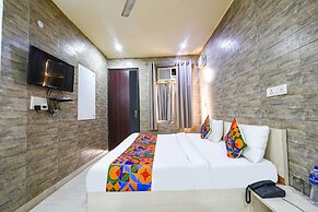 FabHotel Model Town