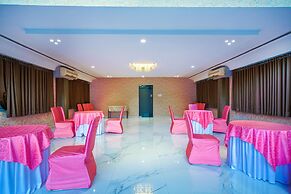 FabHotel J Palace