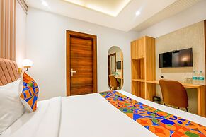 FabHotel Narison