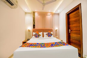 FabHotel Narison
