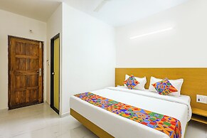 Via Pednekar Plaza