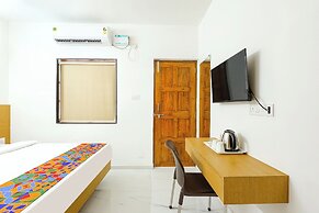 Via Pednekar Plaza