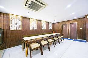 FabHotel The Residency 44 Noida