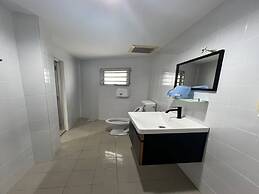 OYO 90994 Hotel Golden Mouse