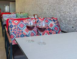 Airport Black Sea Hotel & Restaurant