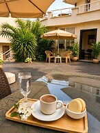 Amadeus Motel