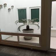 Arqu Medes Space 2bdr Studio Connecting Room