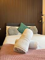 Modern studios Close to Hyde Park