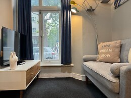 Modern studios Close to Hyde Park