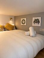 Modern studios Close to Hyde Park