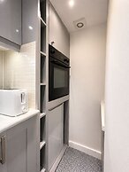 Modern studios Close to Hyde Park