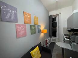 Modern studios Close to Hyde Park