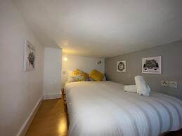 Modern studios Close to Hyde Park