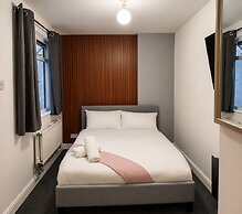 Modern studios Close to Hyde Park