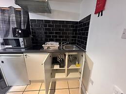 Modern studios Close to Hyde Park